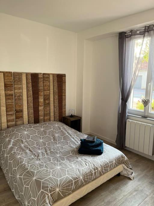 Appartement Centre De Guecelard Luaran gambar